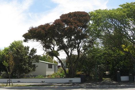 Photo of property in 271 Wainoni Road, Avondale, Christchurch, 8061