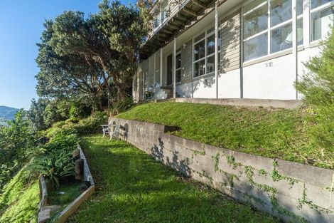 Photo of property in 56 Palliser Road, Roseneath, Wellington, 6011