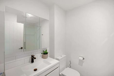 Photo of property in 2d Ellen Avenue, Hillcrest, Auckland, 0627