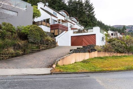 Photo of property in 1b Caples Place, Fernhill, Queenstown, 9300