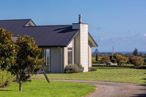 Photo of property in 396 Upland Road, Tarurutangi, New Plymouth, 4372