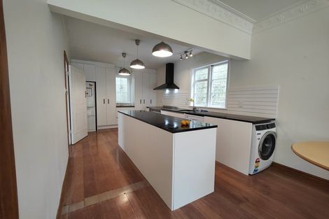 Photo of property in 100 Barnard Street, Wadestown, Wellington, 6012