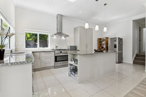 Photo of property in 232 Schnapper Rock Road, Schnapper Rock, Auckland, 0632