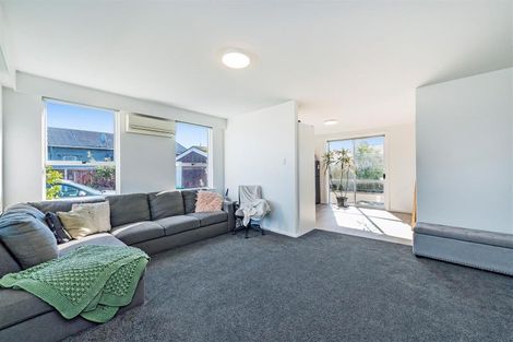 Photo of property in 1/172 Bowhill Road, New Brighton, Christchurch, 8083