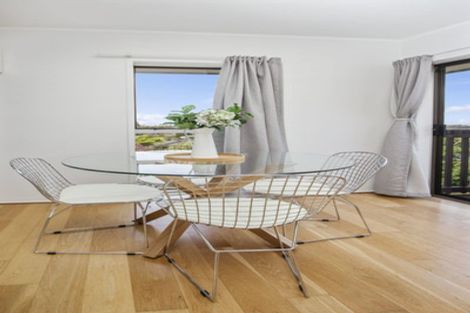 Photo of property in 1/125 Forrest Hill Road, Forrest Hill, Auckland, 0620