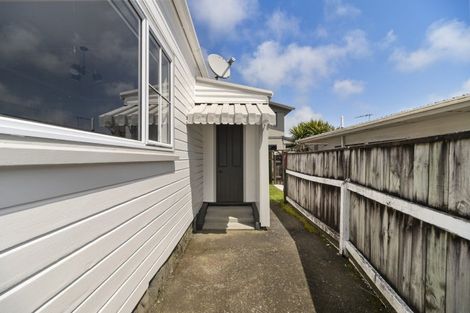 Photo of property in 162 Tukapa Street, Westown, New Plymouth, 4310
