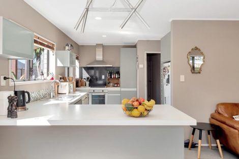 Photo of property in 121b Dickson Road, Papamoa Beach, Papamoa, 3118