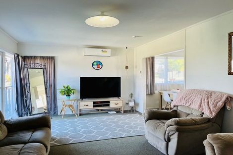 Photo of property in 24 Frangipani Avenue, Manurewa, Auckland, 2102