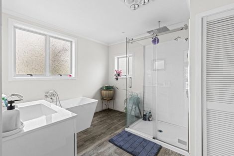 Photo of property in 19 Gordon Terrace, Hunterville, 4730