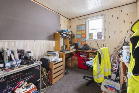 Photo of property in 43 Fox Street, Woodville, 4920