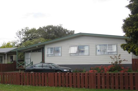 Photo of property in 34 Yearsley Place, Manurewa, Auckland, 2102