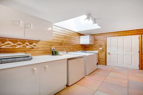 Photo of property in 2/47 Headcorn Place, Botany Downs, Auckland, 2010