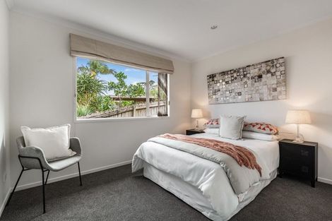 Photo of property in 28a Park Road, Glenfield, Auckland, 0629