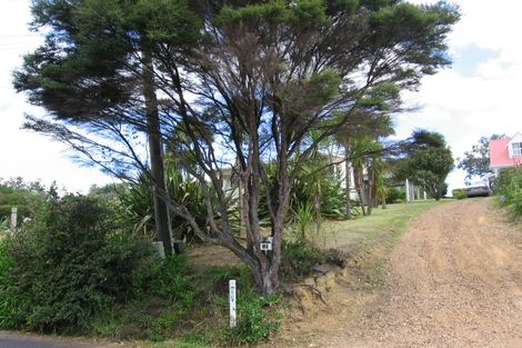 Photo of property in 16 Cory Road, Palm Beach, Waiheke Island, 1081