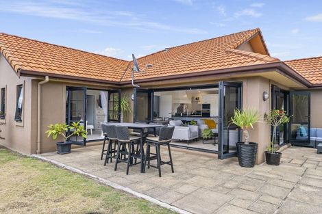 Photo of property in 31 Oreti Crescent, Papamoa Beach, Papamoa, 3118