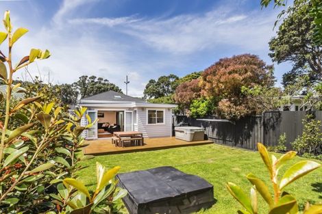 Photo of property in 44 Monro Street, Seatoun, Wellington, 6022