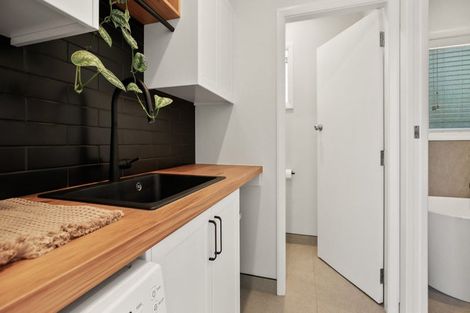 Photo of property in 8 Saint Winifreds Avenue, Hamilton East, Hamilton, 3216