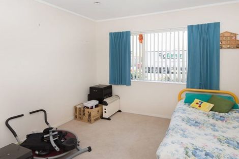 Photo of property in 4 Margarita Rise, Pukekohe, 2120