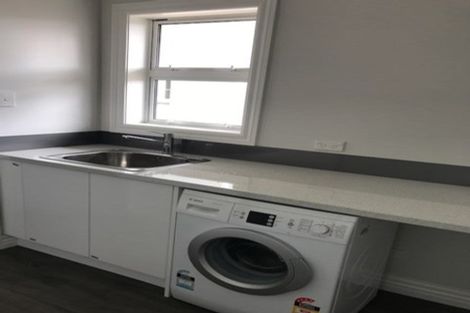 Photo of property in 57 Pirie Street, Mount Victoria, Wellington, 6011