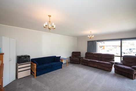 Photo of property in 15 Ashburn Lane, Awapuni, Palmerston North, 4412