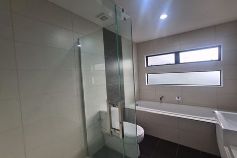 Photo of property in 21a Dallinghoe Crescent, Milford, Auckland, 0620