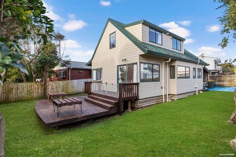 Photo of property in 2/470 East Coast Road, Windsor Park, Auckland, 0630