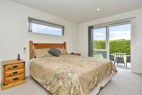 Photo of property in 32 Koura Drive, Rangiora, 7400