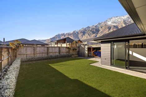 Photo of property in 18 Crop Street, Jacks Point, 9371