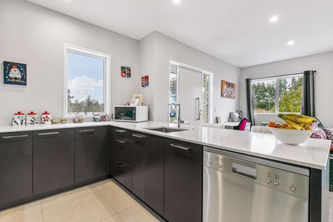 Photo of property in 14 Matau Close, Te Kauwhata, 3710