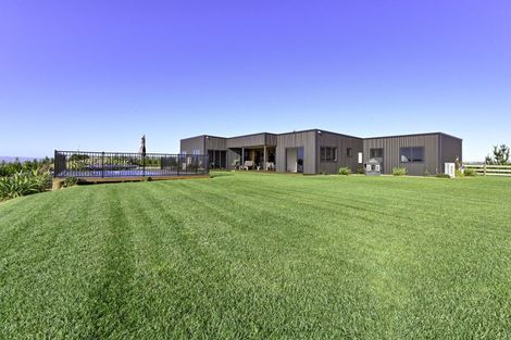 Photo of property in 69a Pirau Road, Fernhill, Napier, 4183