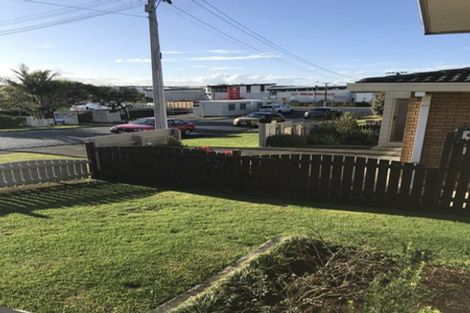 Photo of property in 2c Duke Street, Papakura, 2110