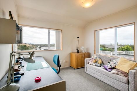 Photo of property in 62 Churchill Drive, Taradale, Napier, 4112