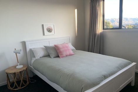 Photo of property in 32 Niger Street, Wanaka, 9305