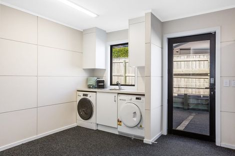 Photo of property in 3 Grace Cove, Aotea, Porirua, 5024