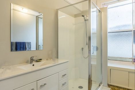 Photo of property in 51 Hawker Street, Mount Victoria, Wellington, 6011