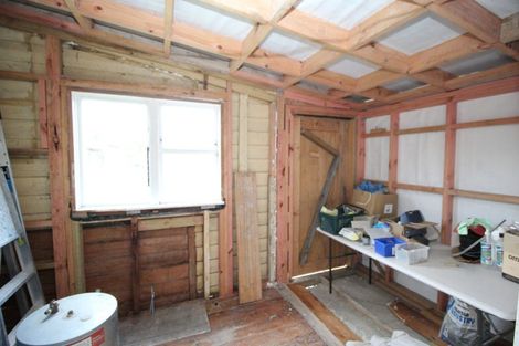 Photo of property in 90 Grey Street, Woodville, 4920