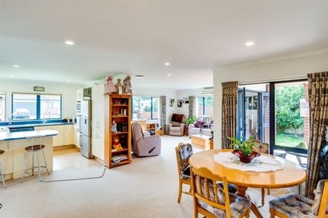 Photo of property in 120 Ascot Avenue, Taradale, Napier, 4112