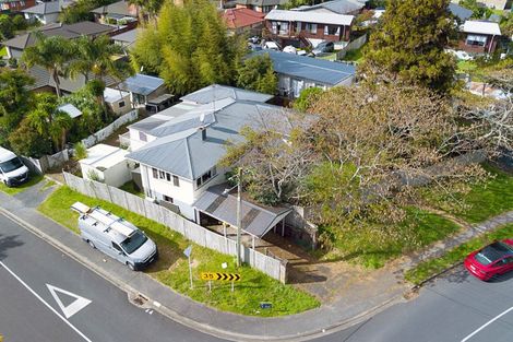 Photo of property in 56 Clayburn Road, Glen Eden, Auckland, 0602