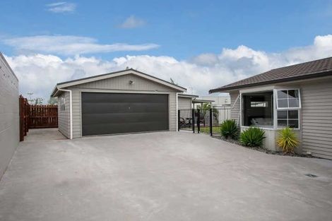 Photo of property in 13 Highland Drive, Pukete, Hamilton, 3200