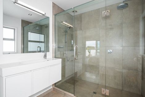 Photo of property in 58a Pitau Road, Mount Maunganui, 3116