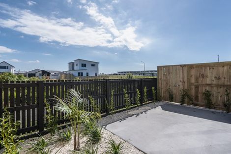 Photo of property in 9 Perehia Place, Papamoa, 3118