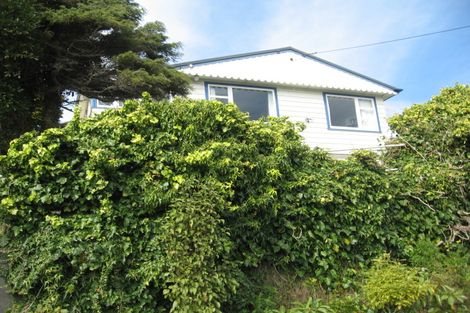 Photo of property in 27 Versailles Street, Karori, Wellington, 6012