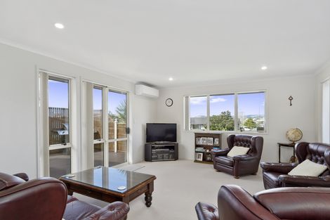 Photo of property in 17 Galloway Crescent, Pyes Pa, Tauranga, 3112