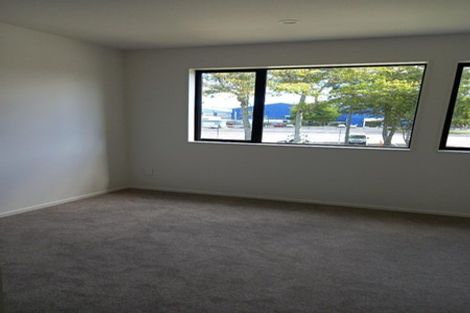 Photo of property in 7/115 Swanson Road, Henderson, Auckland, 0610