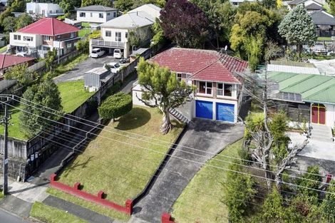 Photo of property in 18 Millbrook Road, Henderson, Auckland, 0612