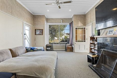 Photo of property in 200 Tukapa Street, Westown, New Plymouth, 4310