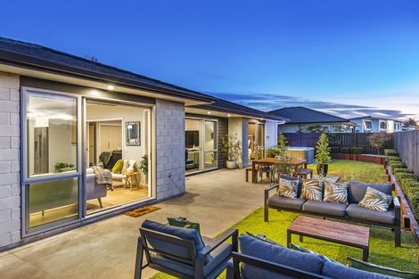 Photo of property in 3 Christow Court, Paraparaumu, 5032