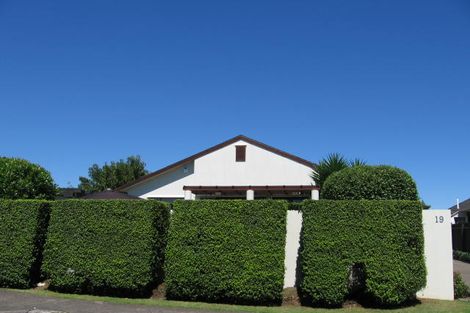 Photo of property in 2/19 Stratford Avenue, Milford, Auckland, 0620