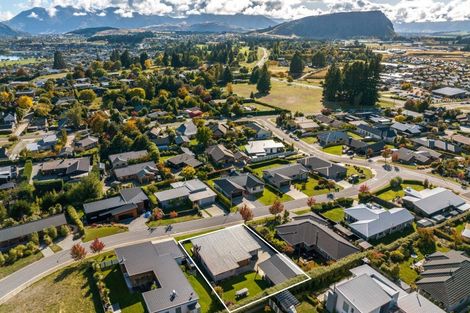Photo of property in 7 Daniels Terrace, Wanaka, 9305