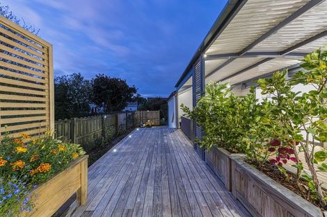 Photo of property in 1/32 Glucina Avenue, West Harbour, Auckland, 0618